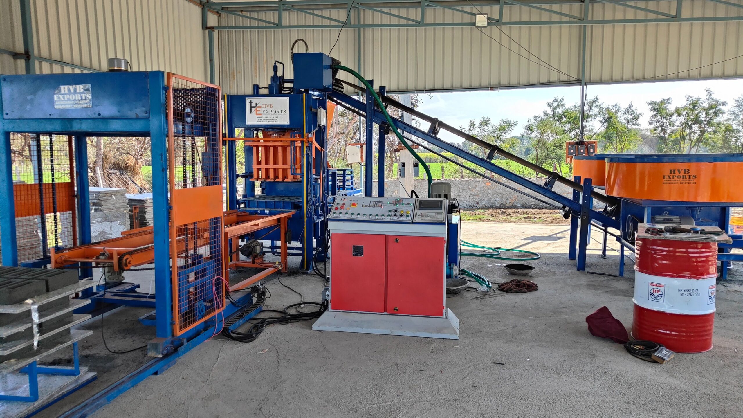Fully automatic fly ash bricks machine